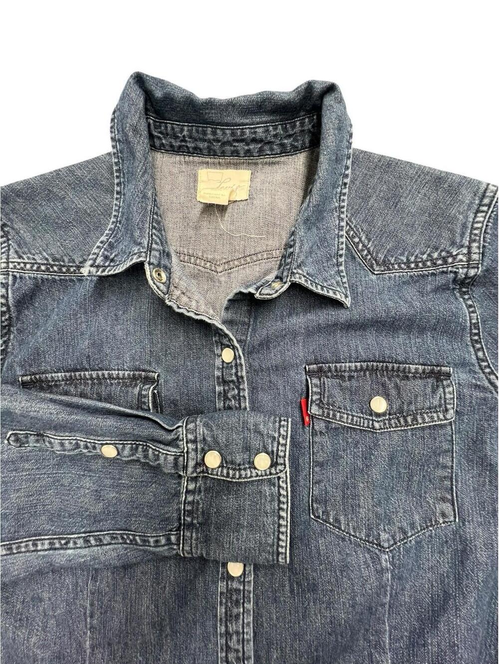 Levi’s Denim Pearl Snap Western Shirt Vintage Wash Blue Jean Shirt